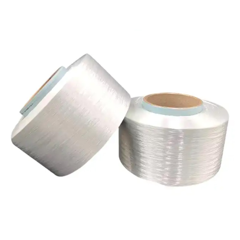 Як поліефірна пряжа з гарячим розплавом використовується в промисловому текстильному виробництві?